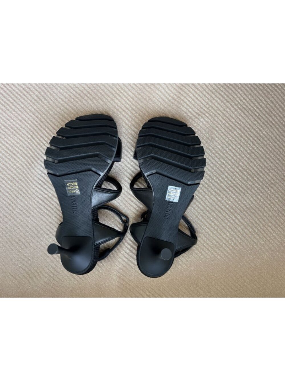 Sneex Charlie Sandal Black Leather NEW Mesh Triple Strap Heels Womens 11 - Picture 10 of 11